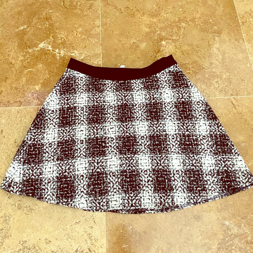 BCBG black and white mini skirt